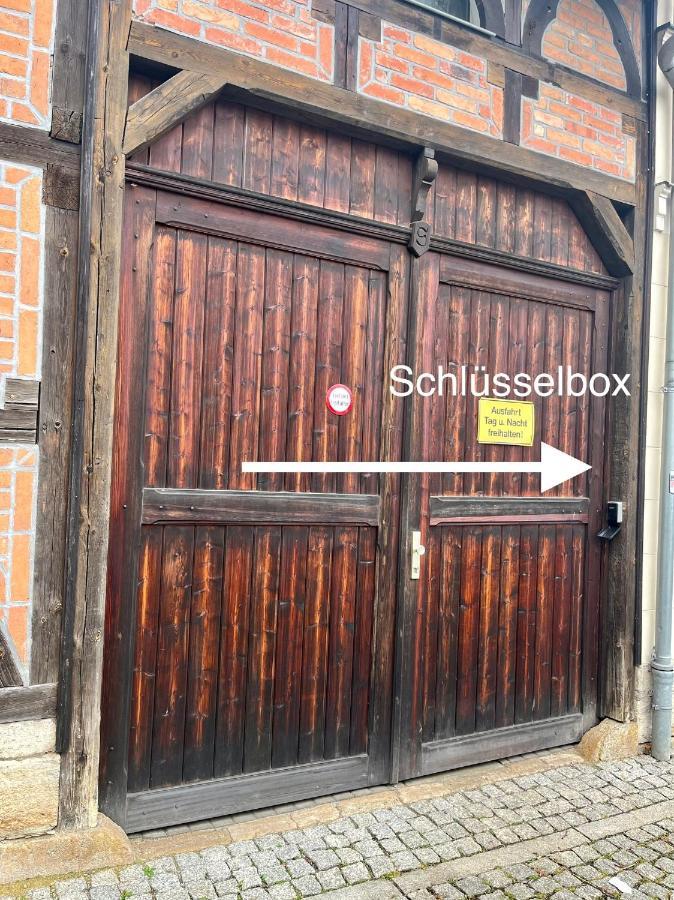 Delux Ferienwohnung Kunstgalerie Und Ilmradweg Kranichfeld Exterior foto