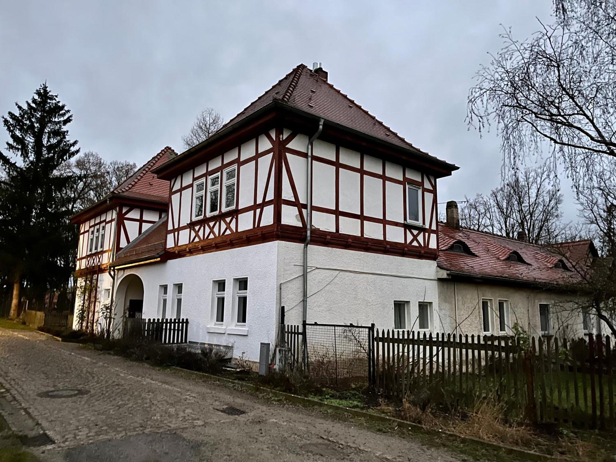 Delux Ferienwohnung Kunstgalerie Und Ilmradweg Kranichfeld Exterior foto